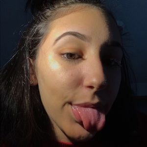 Meet your Posher, Anika